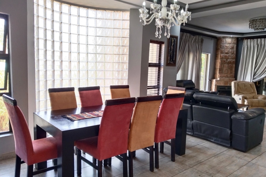 5 Bedroom Property for Sale in Birdwood Estate North West